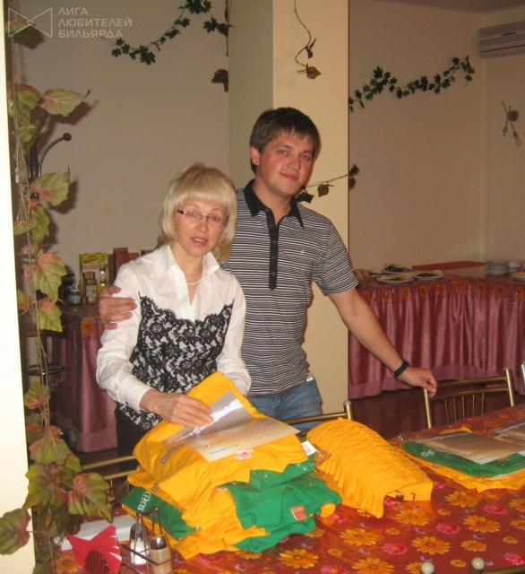 К награждению готовы - Цигельниковы Елена и Евгений.JPG